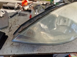 bontott FORD FOCUS I Bal Fényszóró