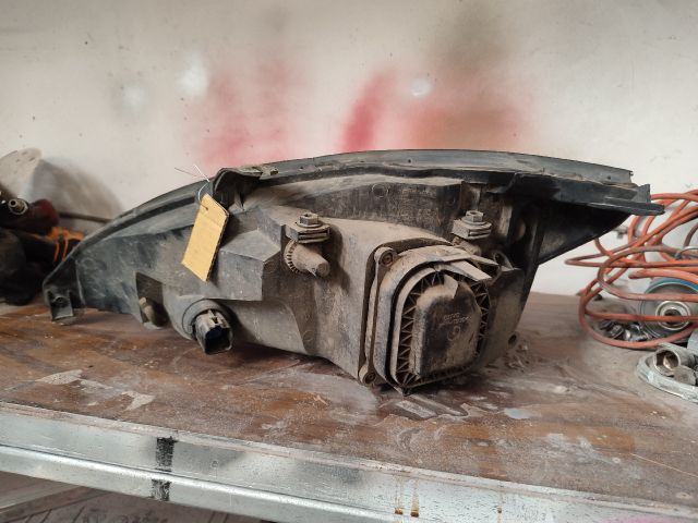 bontott FORD FOCUS I Bal Fényszóró