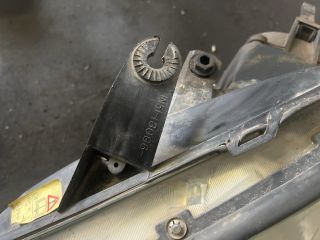 bontott FORD FOCUS I Bal Fényszóró