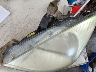 bontott FORD FOCUS I Bal Fényszóró