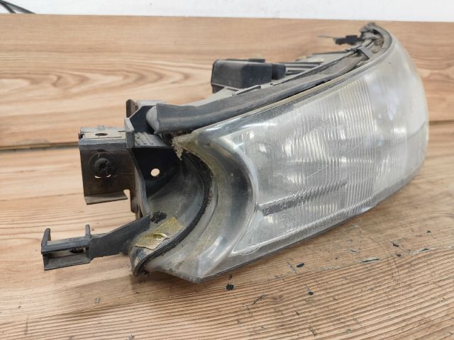 bontott FORD FOCUS I Bal Fényszóró