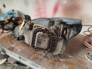 bontott FORD FOCUS I Bal Fényszóró