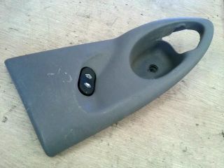 bontott FORD FOCUS I Bal hátsó Ablakemelő Kapcsoló