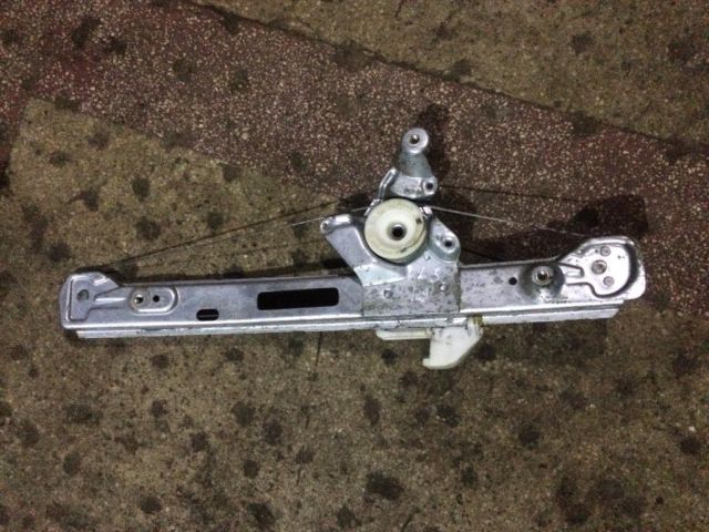 bontott FORD FOCUS I Bal hátsó Ablakemelő Szerkezet (Elektromos)