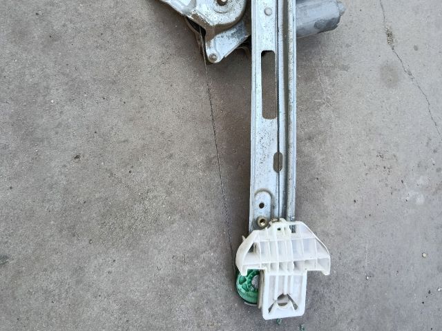 bontott FORD FOCUS I Bal hátsó Ablakemelő Szerkezet (Elektromos)