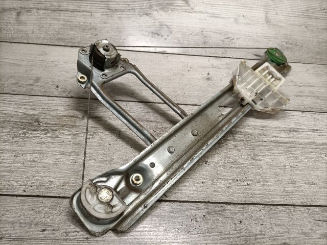 bontott FORD FOCUS I Bal hátsó Ablakemelő Szerkezet (Mechanikus)