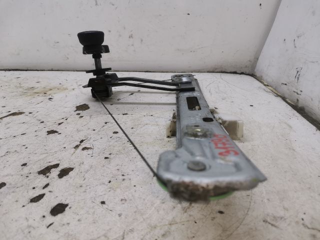 bontott FORD FOCUS I Bal hátsó Ablakemelő Szerkezet (Mechanikus)