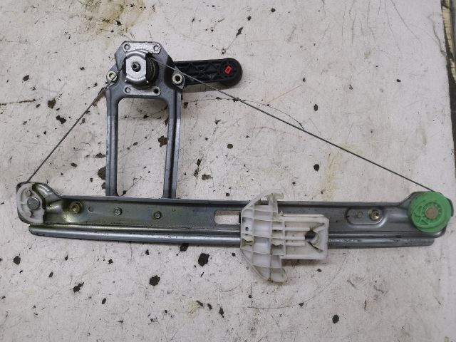 bontott FORD FOCUS I Bal hátsó Ablakemelő Szerkezet (Mechanikus)