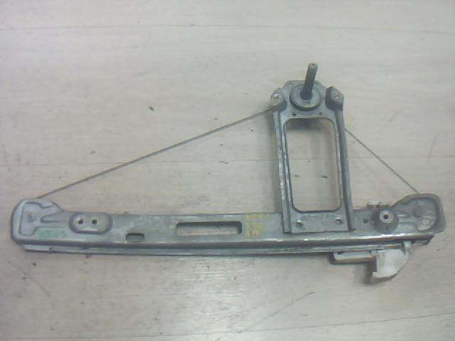 bontott FORD FOCUS I Bal hátsó Ablakemelő Szerkezet (Mechanikus)