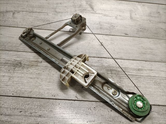 bontott FORD FOCUS I Bal hátsó Ablakemelő Szerkezet (Mechanikus)