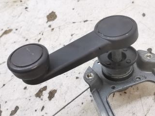 bontott FORD FOCUS I Bal hátsó Ablakemelő Szerkezet (Mechanikus)