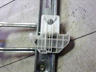 bontott FORD FOCUS I Bal hátsó Ablakemelő Szerkezet (Mechanikus)