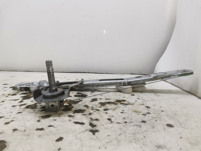 bontott FORD FOCUS I Bal hátsó Ablakemelő Szerkezet (Mechanikus)