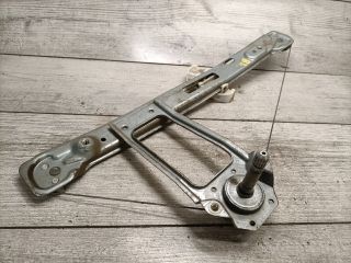 bontott FORD FOCUS I Bal hátsó Ablakemelő Szerkezet (Mechanikus)