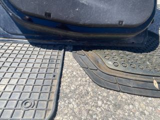 bontott FORD FOCUS I Bal hátsó Ajtó (Részeivel)