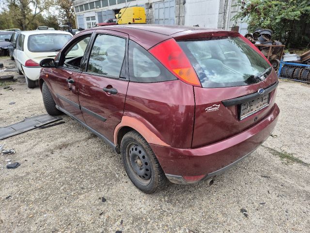 bontott FORD FOCUS I Bal hátsó Ajtó (Részeivel)