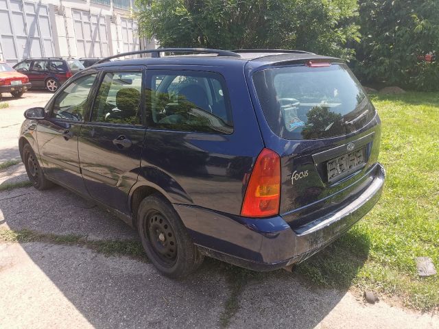 bontott FORD FOCUS I Bal hátsó Ajtó (Részeivel)