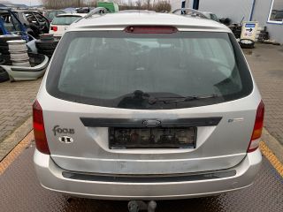 bontott FORD FOCUS I Bal hátsó Ajtó (Részeivel)
