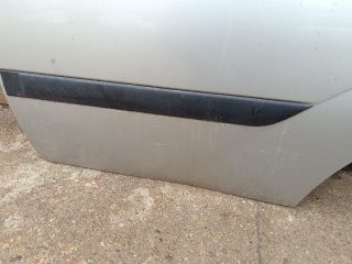 bontott FORD FOCUS I Bal hátsó Ajtó (Üres lemez)