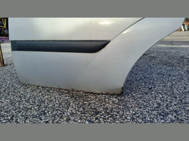bontott FORD FOCUS I Bal hátsó Ajtó (Üres lemez)