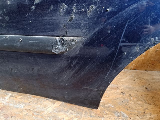 bontott FORD FOCUS I Bal hátsó Ajtó (Üres lemez)