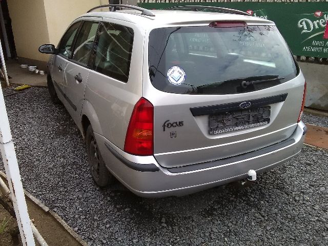 bontott FORD FOCUS I Bal hátsó Ajtó (Üres lemez)