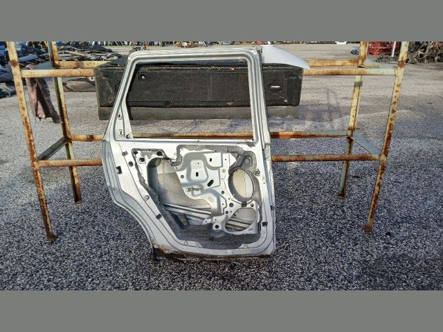 bontott FORD FOCUS I Bal hátsó Ajtó (Üres lemez)