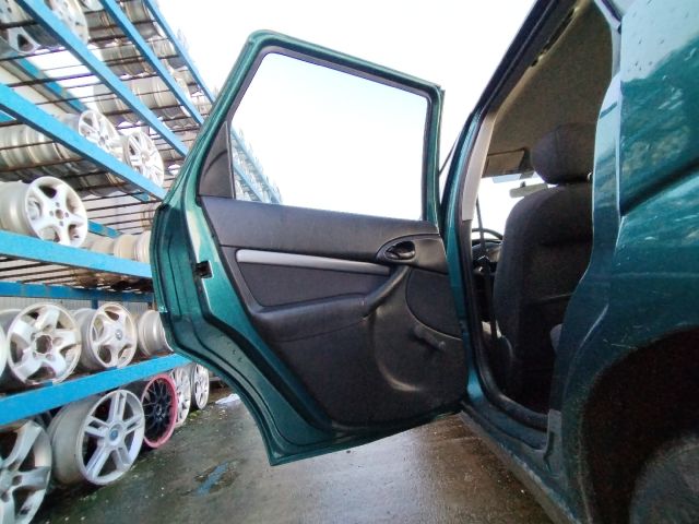 bontott FORD FOCUS I Bal hátsó Ajtó (Üres lemez)