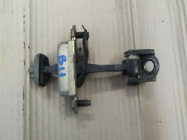 bontott FORD FOCUS I Bal hátsó Ajtóhatároló