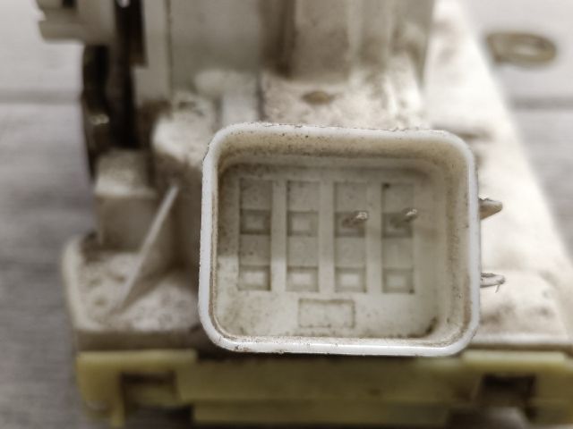 bontott FORD FOCUS I Bal hátsó Ajtózár