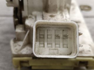 bontott FORD FOCUS I Bal hátsó Ajtózár