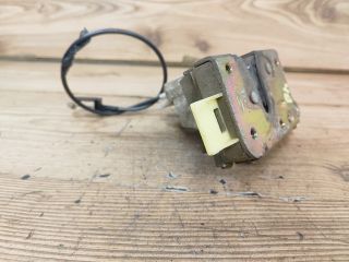 bontott FORD FOCUS I Bal hátsó Ajtózár