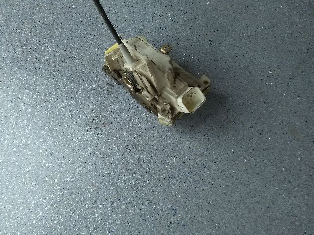 bontott FORD FOCUS I Bal hátsó Ajtózár