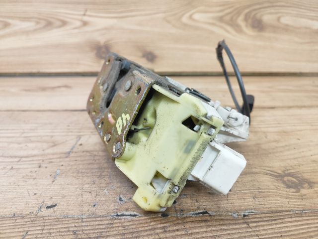 bontott FORD FOCUS I Bal hátsó Ajtózár