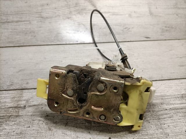 bontott FORD FOCUS I Bal hátsó Ajtózár