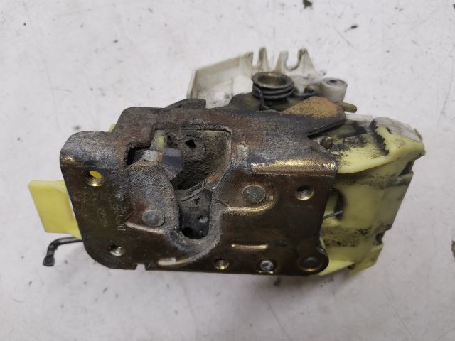 bontott FORD FOCUS I Bal hátsó Ajtózár