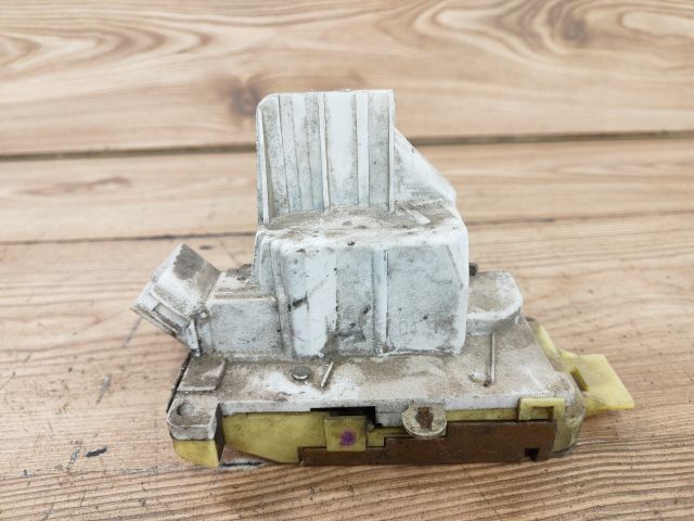 bontott FORD FOCUS I Bal hátsó Ajtózár