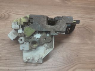 bontott FORD FOCUS I Bal hátsó Ajtózár