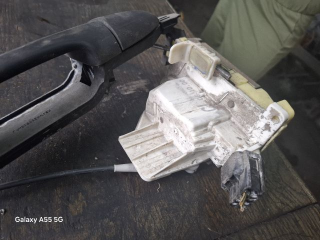 bontott FORD FOCUS I Bal hátsó Ajtózár