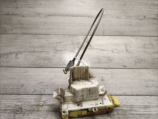 bontott FORD FOCUS I Bal hátsó Ajtózár