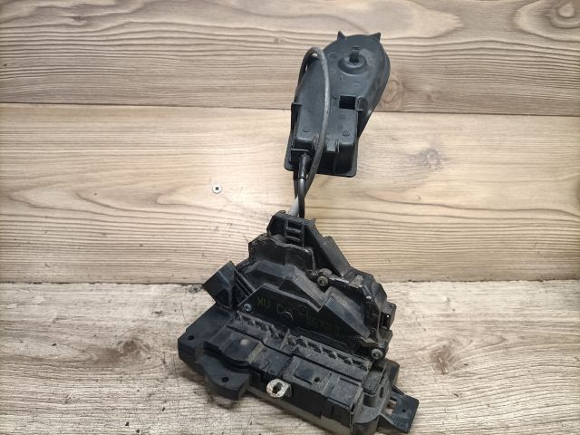 bontott FORD FOCUS I Bal hátsó Ajtózár