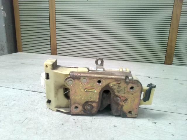 bontott FORD FOCUS I Bal hátsó Ajtózár