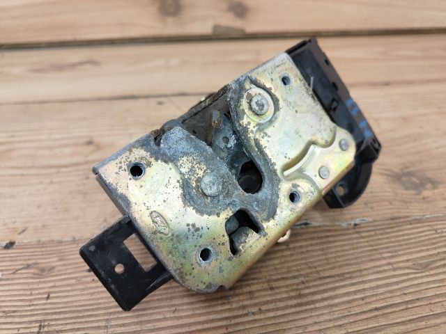 bontott FORD FOCUS I Bal hátsó Ajtózár