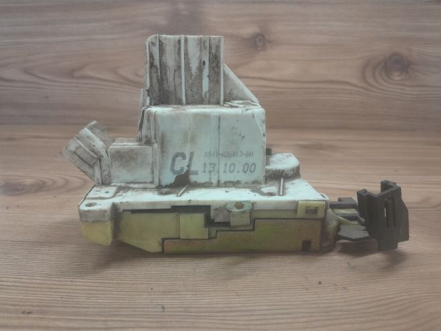 bontott FORD FOCUS I Bal hátsó Ajtózár