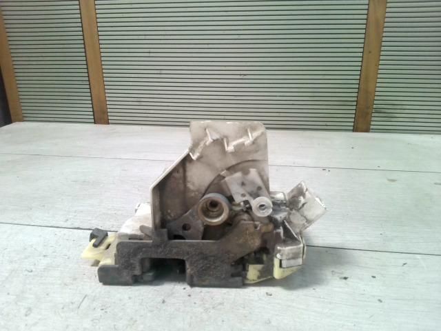 bontott FORD FOCUS I Bal hátsó Ajtózár