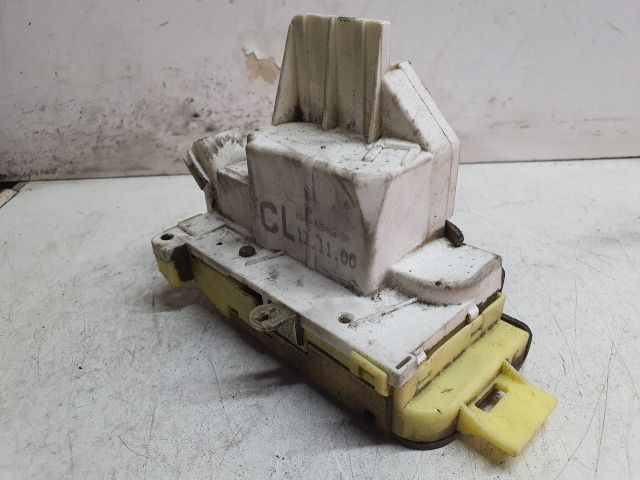 bontott FORD FOCUS I Bal hátsó Ajtózár