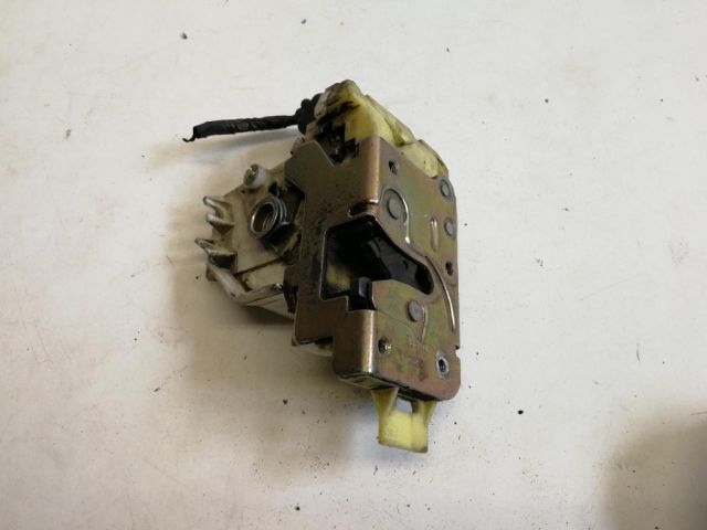 bontott FORD FOCUS I Bal hátsó Ajtózár