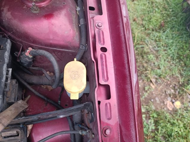 bontott FORD FOCUS I Bal hátsó Fixüveg (Ajtóban)