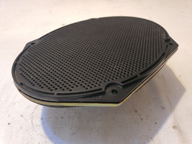 bontott FORD FOCUS I Bal hátsó Hangszóró
