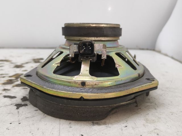 bontott FORD FOCUS I Bal hátsó Hangszóró